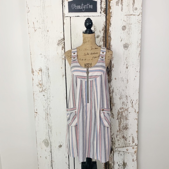 gozo Dresses & Skirts - Gozo striped zip front swing dress